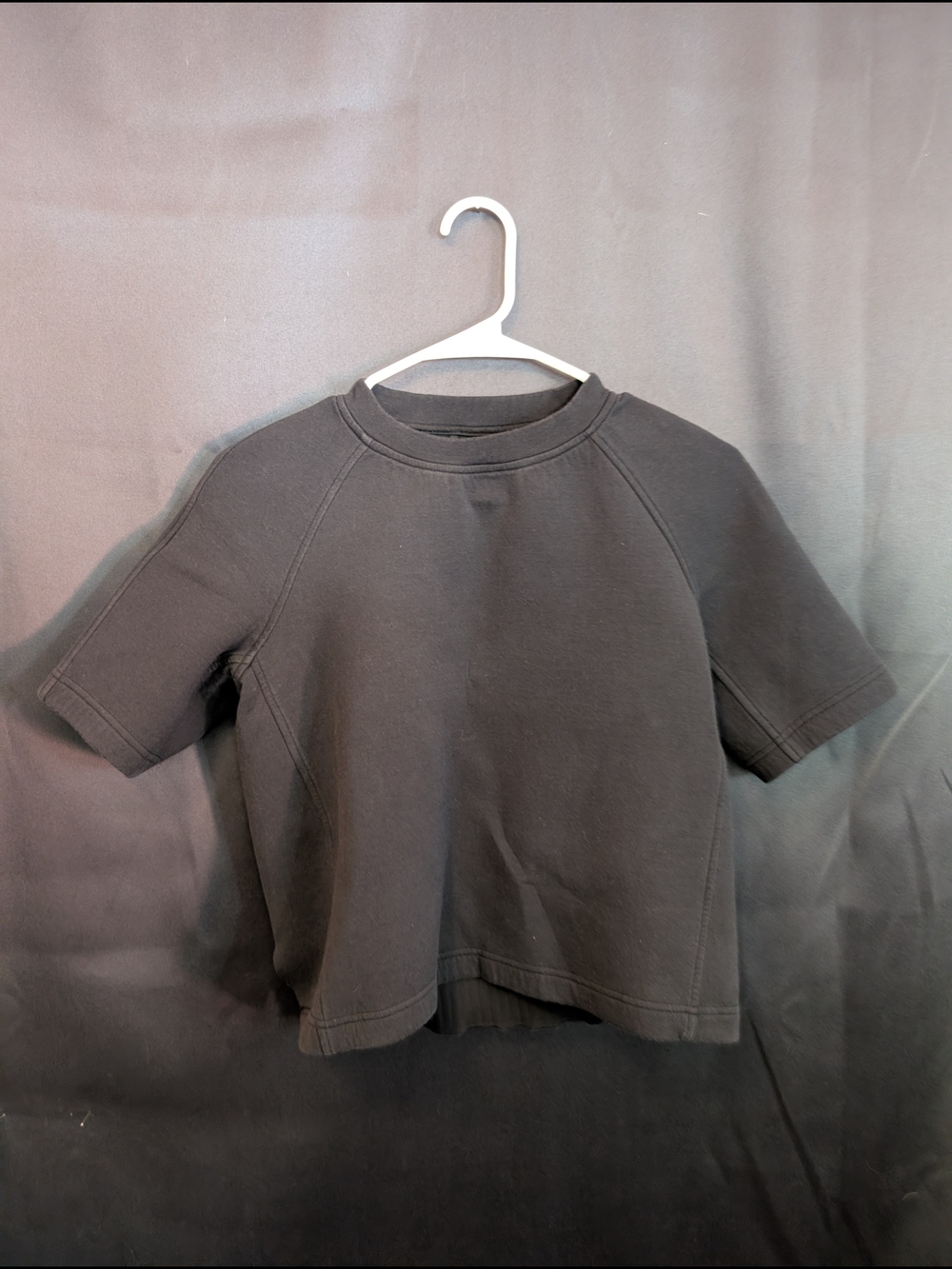 lululemon athletica THICK  Black Short Sleeve Cropped Crew Tee Lulu Emblem